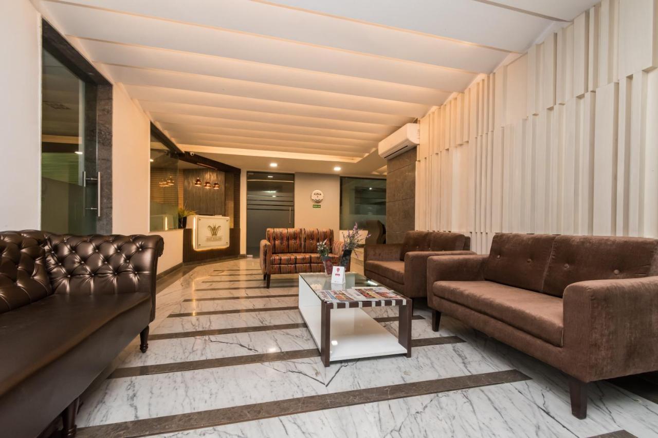 Capital O 10212 Hotel West Willows Xanadu Kolkata Bagian luar foto