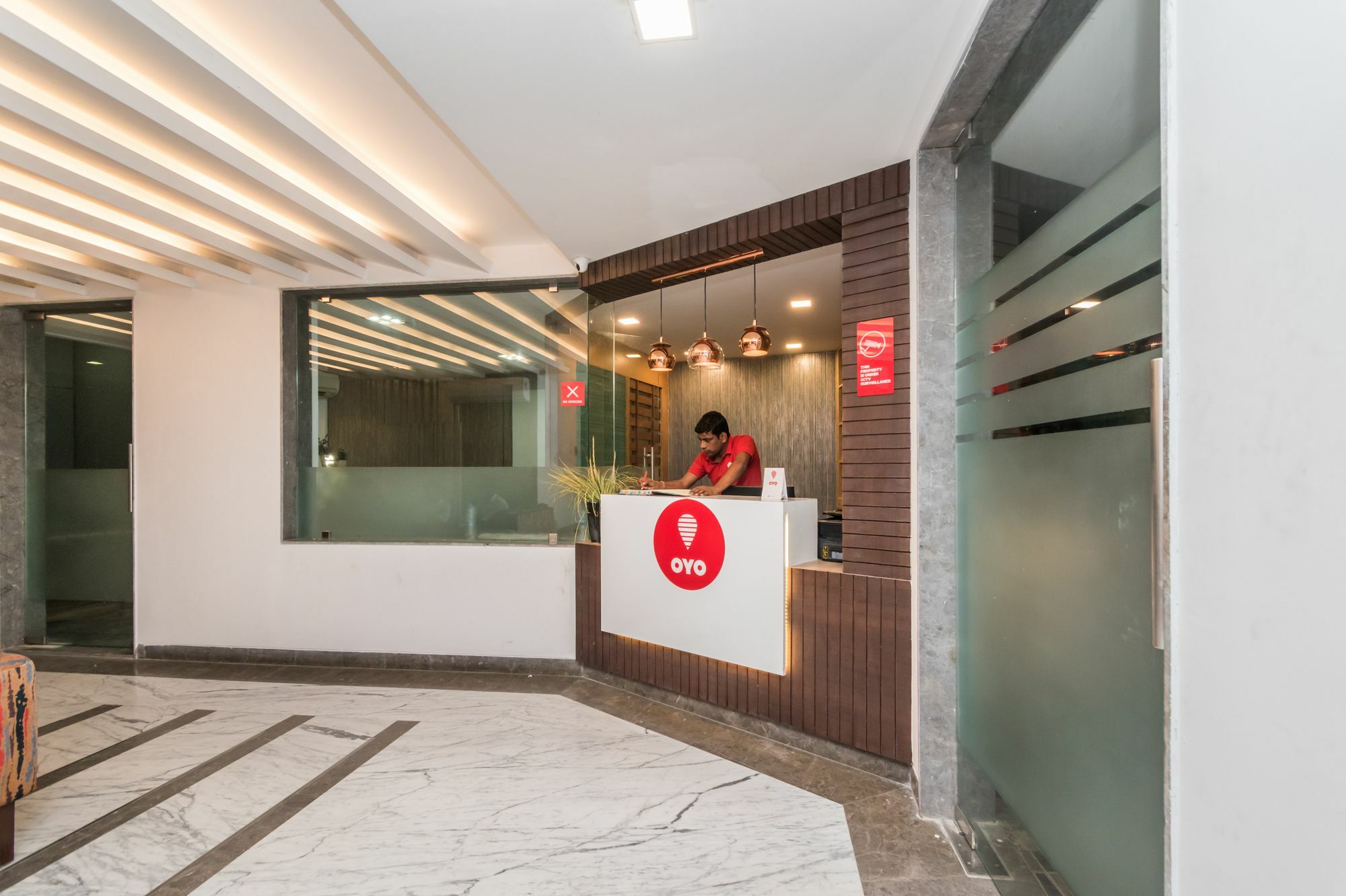 Capital O 10212 Hotel West Willows Xanadu Kolkata Bagian luar foto